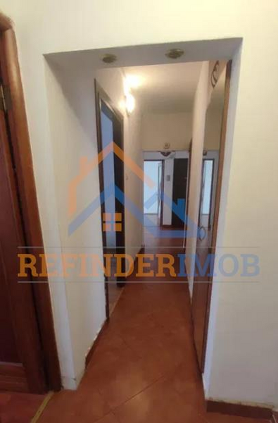 Rahova (langa Piata), apartament 3 camere.